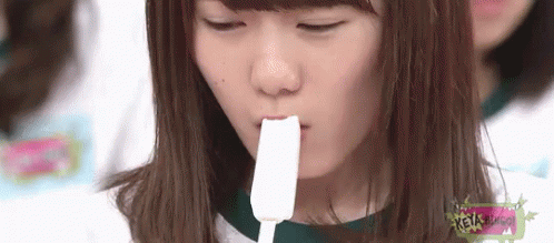 欅坂46 小池美波 アイドル 可愛い アイス GIF , MinamiKoike Keyakizaka , Discover \u0026 Share GIFs